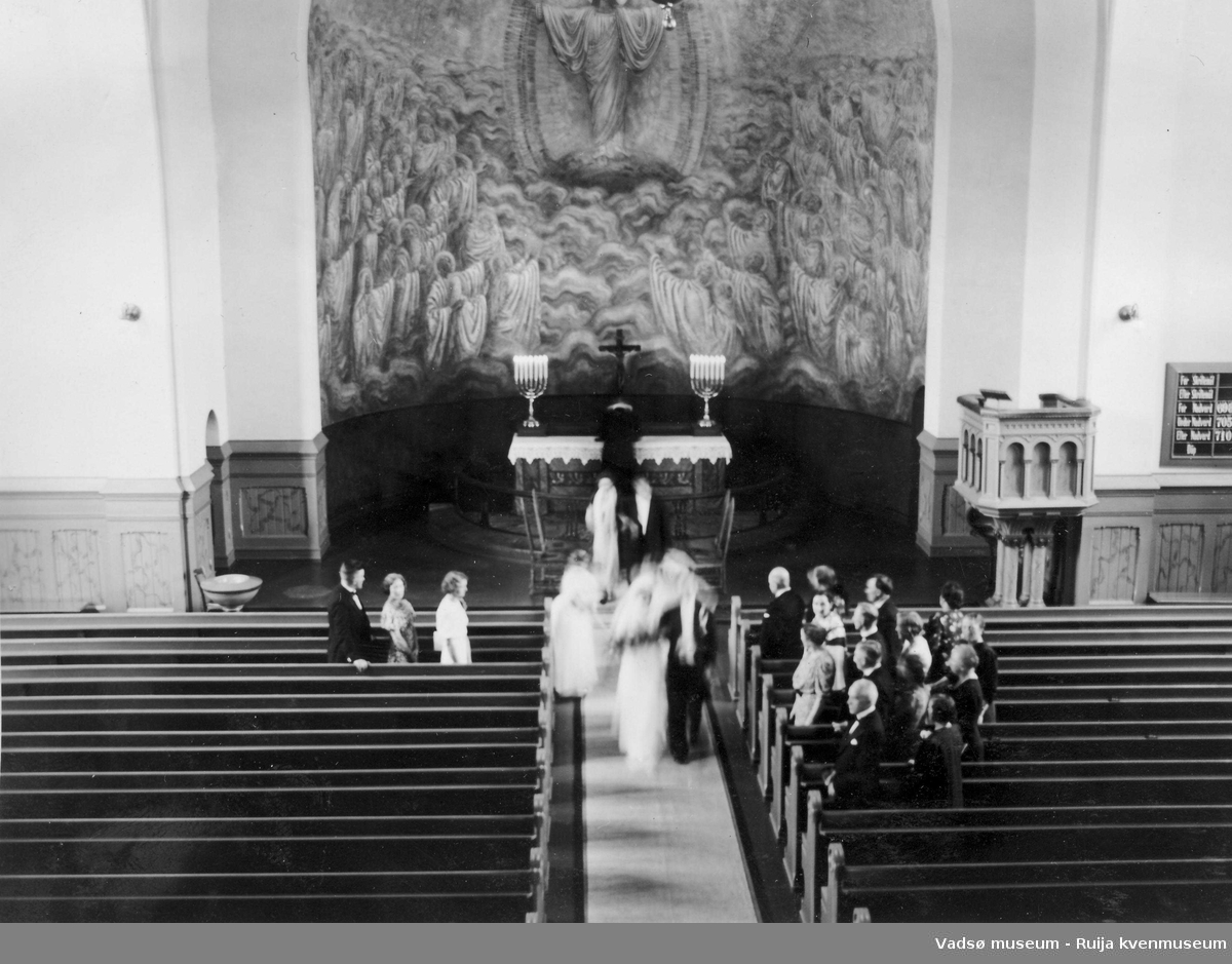 Anny og Gottfred Pedersen gifter seg i Grorud kirke, 1939.