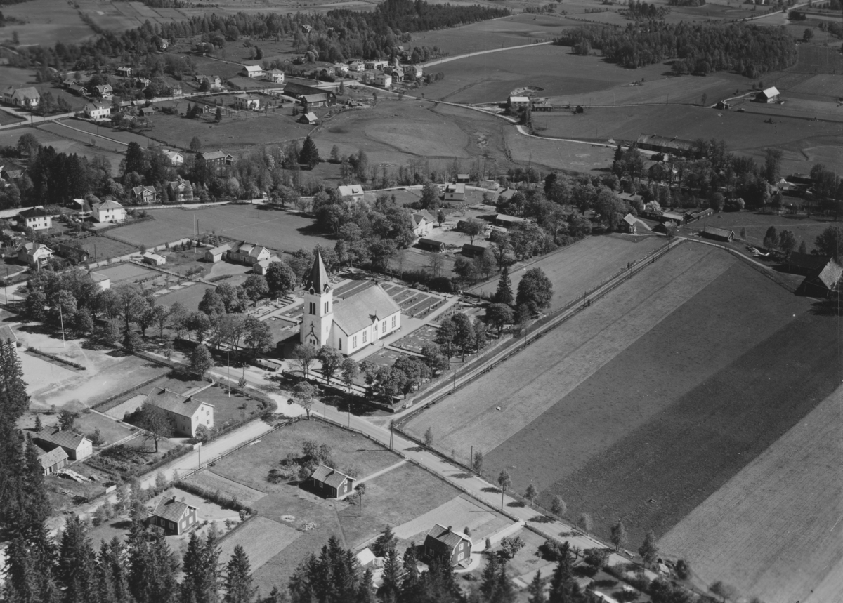 Flygfoto över Vrigstad i Jönköpings län. Nr M 973