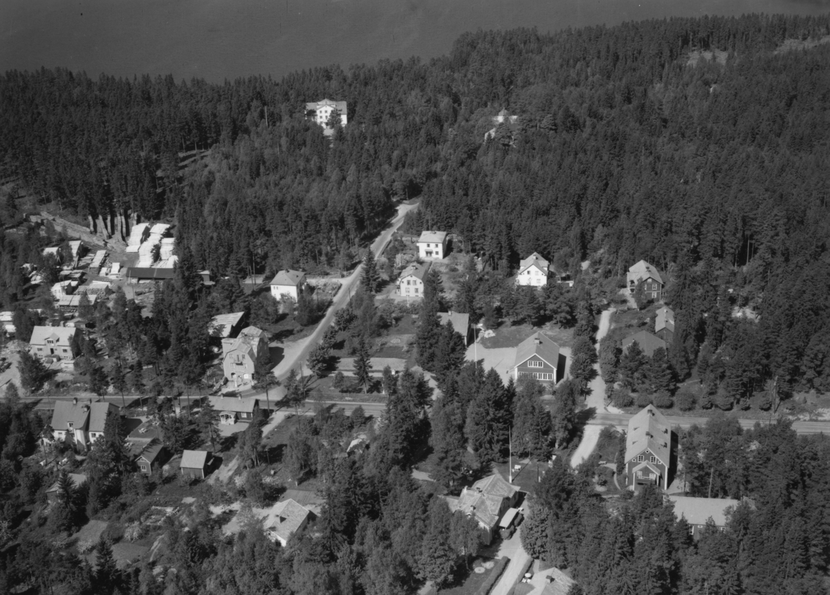 Flygfoto över Sunhultsbrunn, Aneby kommun i Jönköpings län. Nr P 180