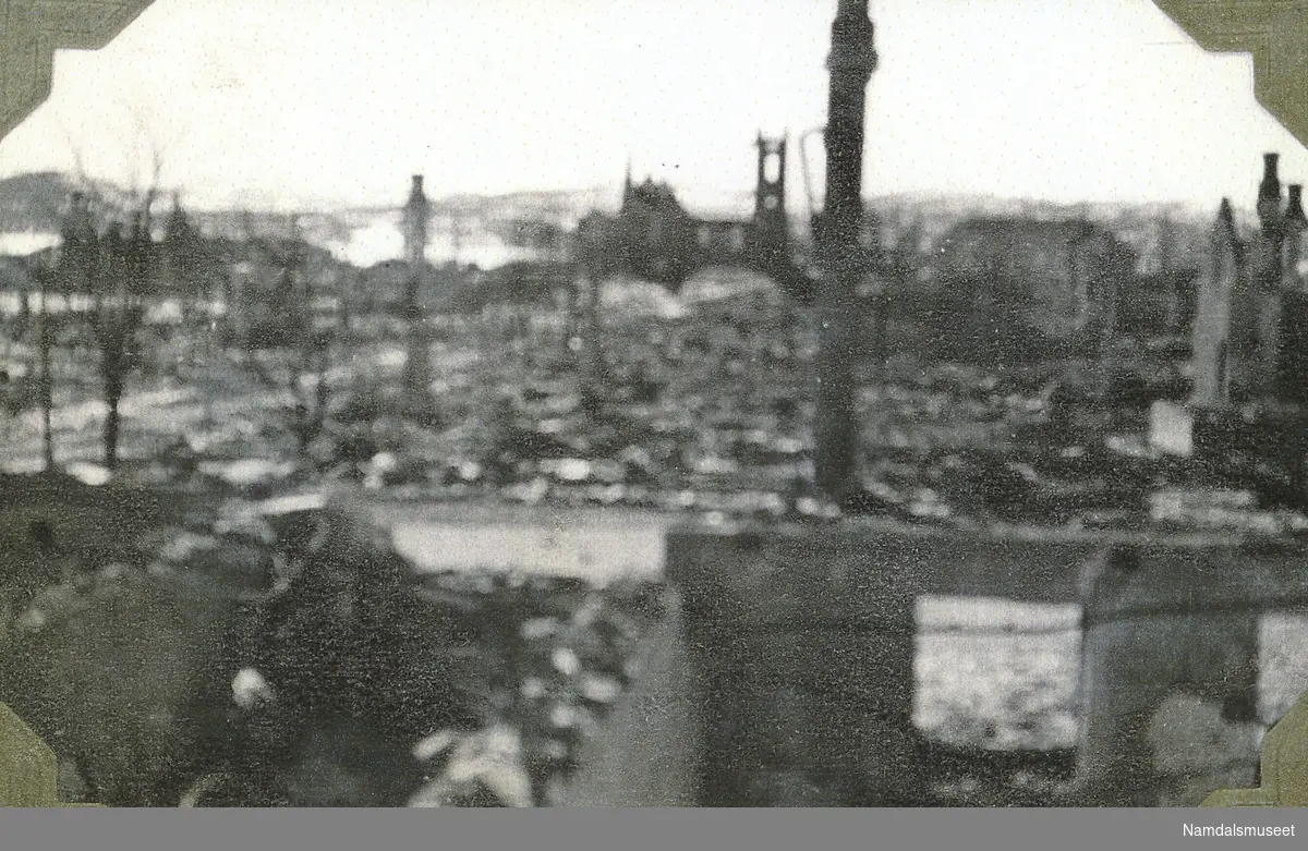 Namsos sentrum etter bombingen