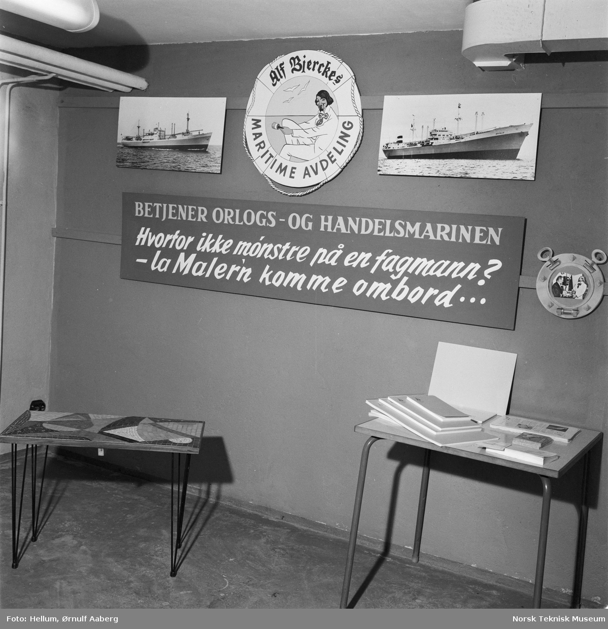 Stand for Alf Bejcke ved en hobbyutstilling for Marinens mannskaper i Horten 1959.