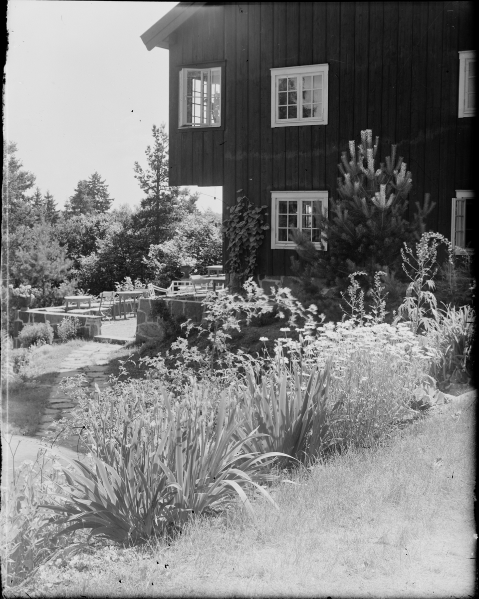 Byggnad med trädgård, Östhammar, Uppland