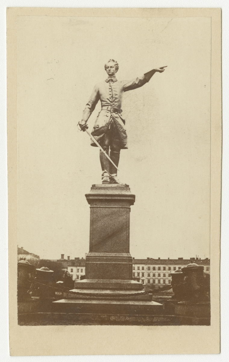 Karl XII-statyn i Kungsträdgården, Stockholm.
