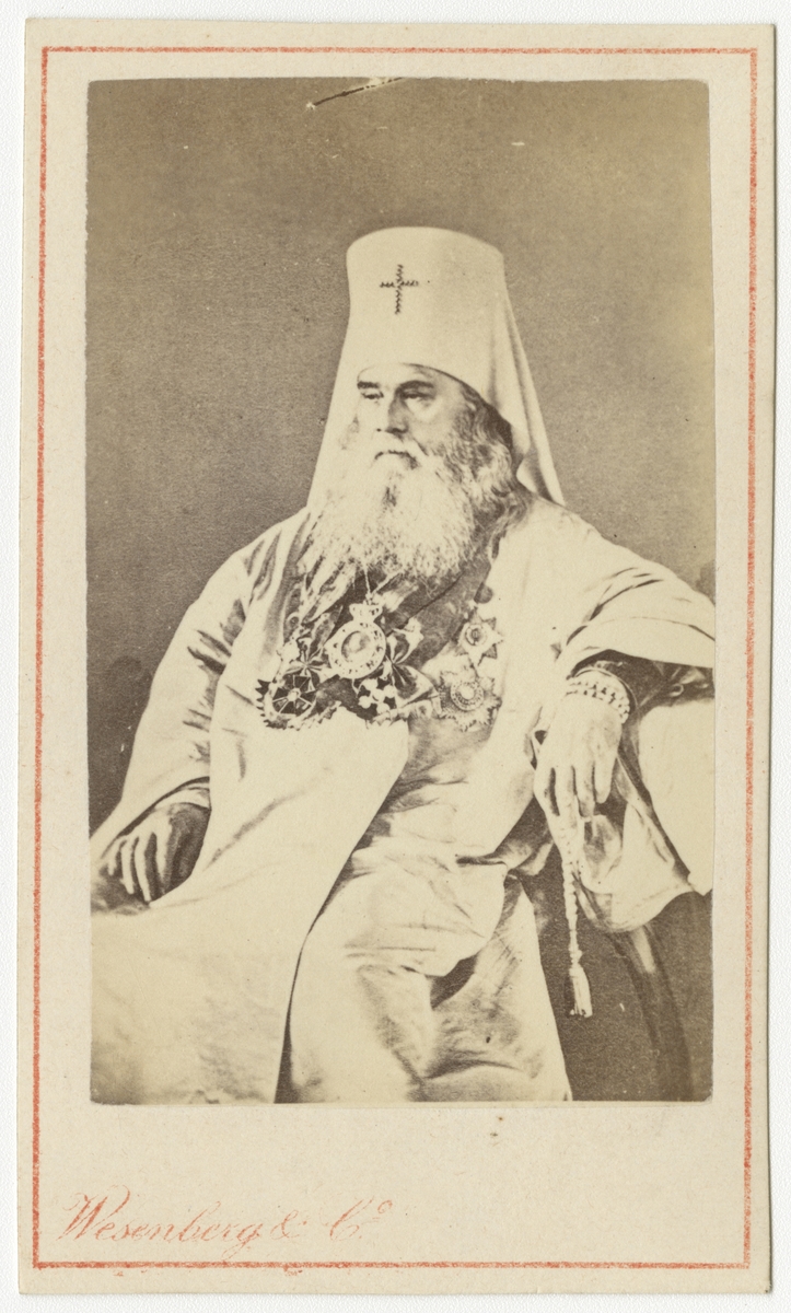 Porträtt av rysk överstepräst.