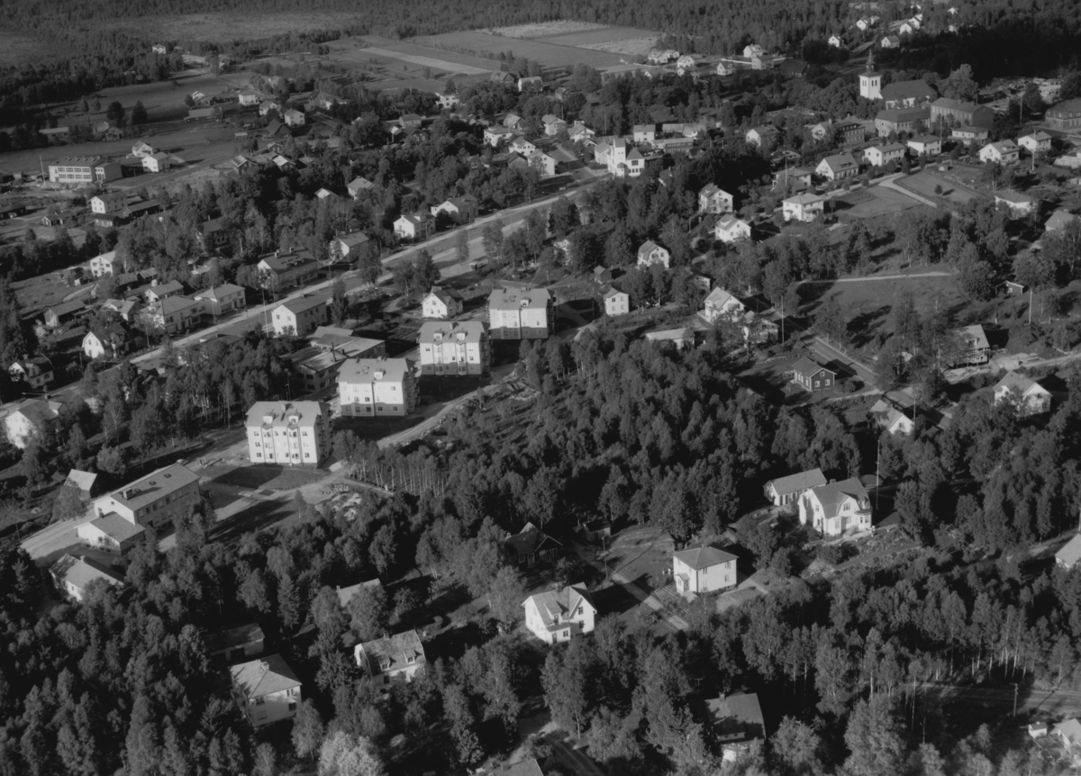 Flygfoto över Anderstorp i Gislaveds kommun,  Jönköpings län. Nr 1641/1958