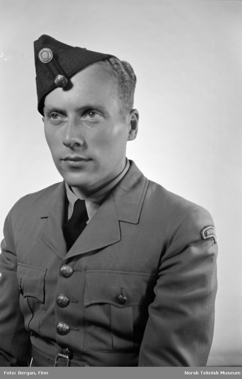 Portrett av person i uniform