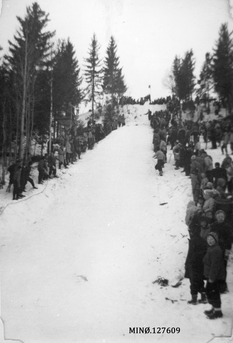 Bekkelundsbakken Øvre Rendal ca 1950