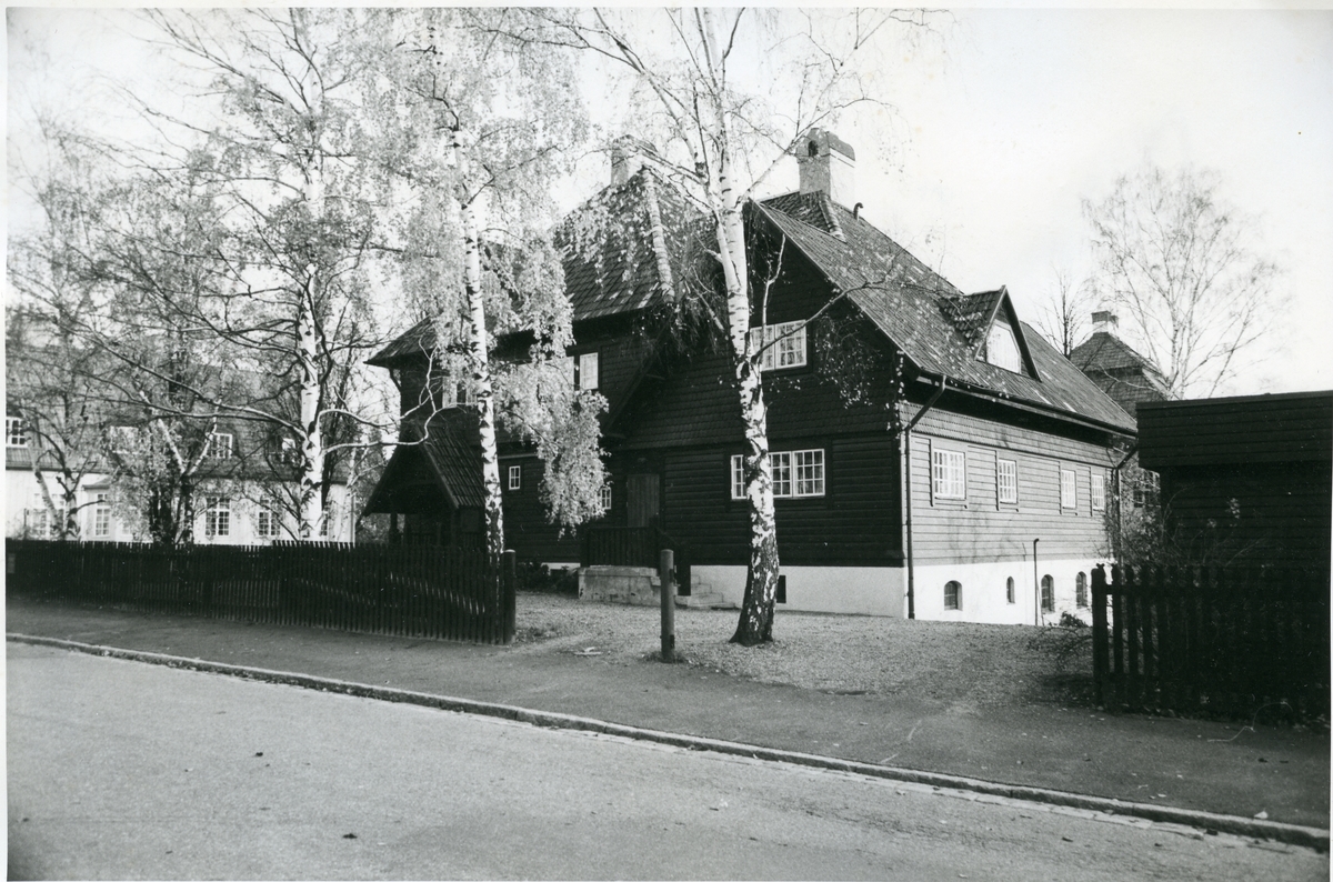 Stallhagen, Västerås.
Villa på Svantegatan 5, kv. Pamela.