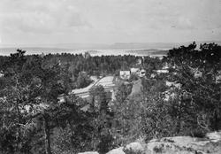Utsikt fra Halfdan Davidsens eiendom "Sole" i Ljabruveien 83