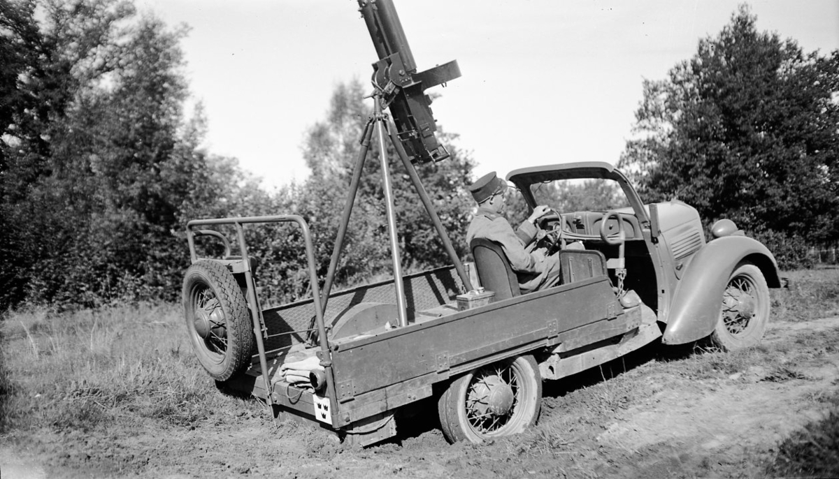 Luftvärnskulsprutebil. Luftvärnskulspruta m/1936, dubbel. A 6.