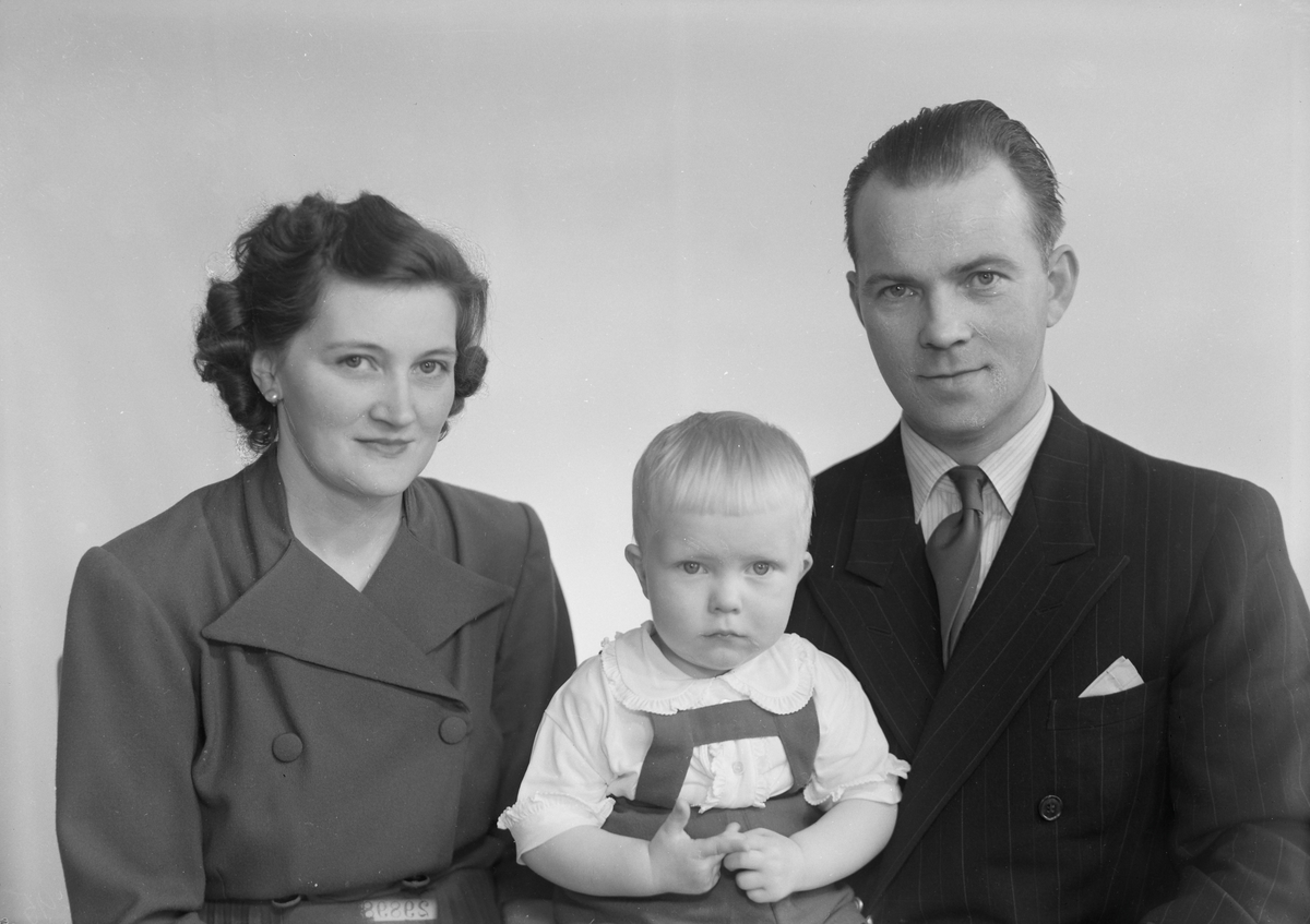 Reidar og Borgny Greva med sønnen Ole Jørgen