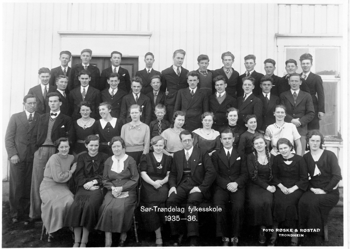 Sør-Trøndelag fylkesskole 1935 - 36.