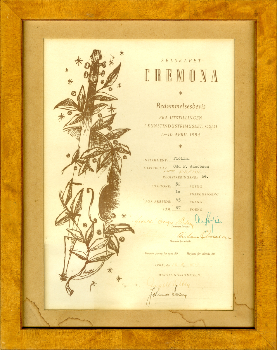 Diplom fra utstilling i kunstindustrimuseet Oslo i 1954. Selskapet Cremona. For fiolin.