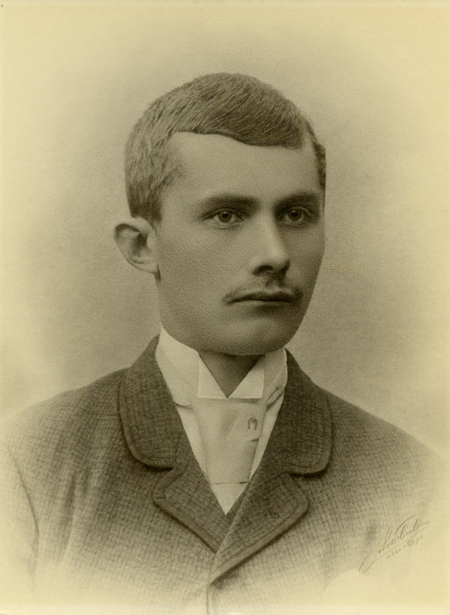 Portrett av Franz Isaksen, ca 1900.