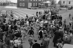 17. mai på Sortland først på 1950-tallet. Russetoget i Stran