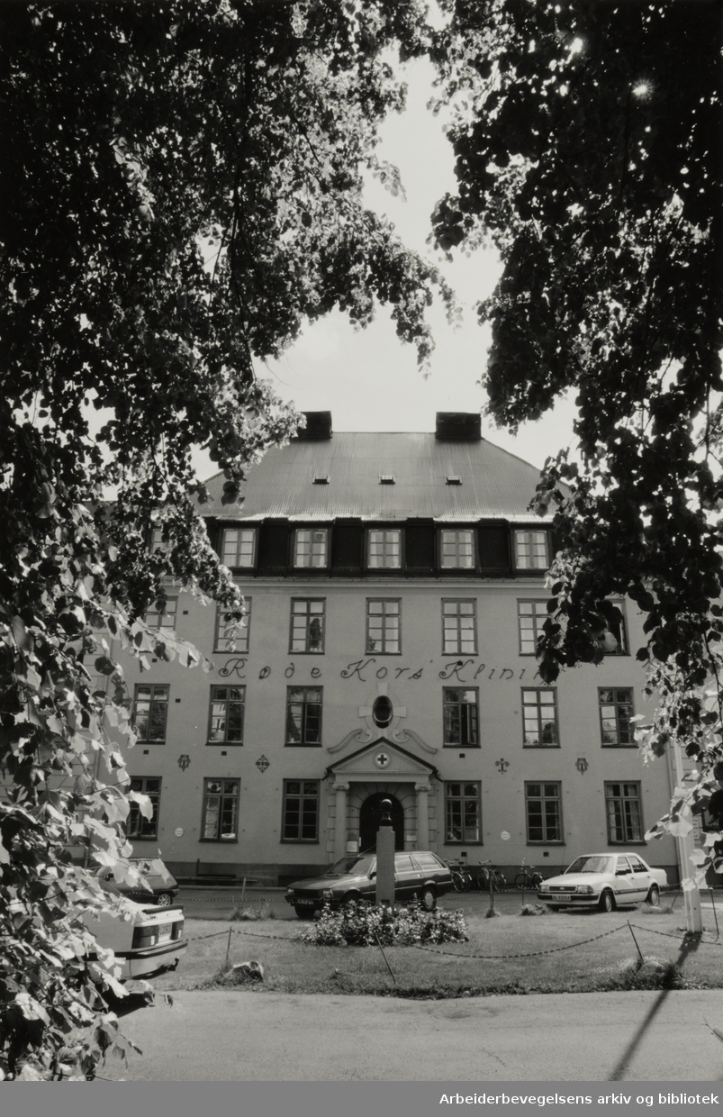Røde Kors Klinikk i Fredrik Stangs gate. 16. juli 1989