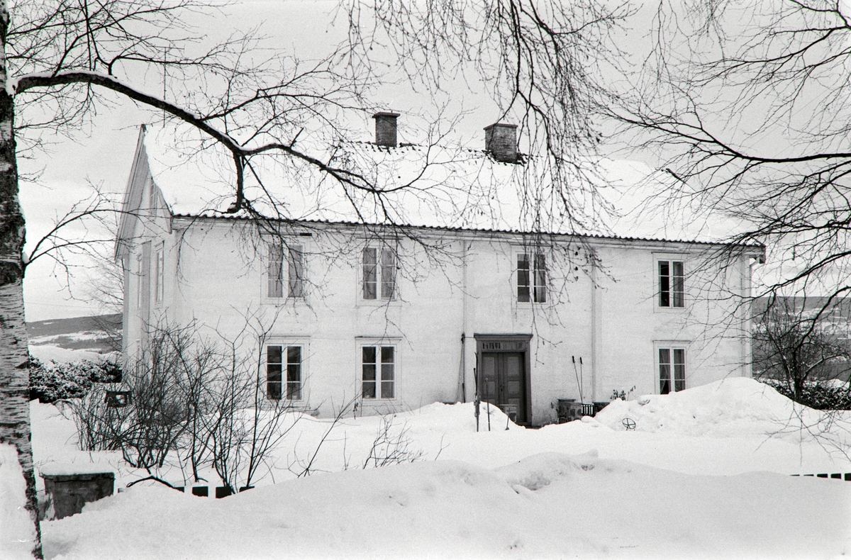 Ringsaker, Furnes, Stavsberg gård, hovedbygning (Gnr. 314-1 Furnes) (241-1 Hamar)