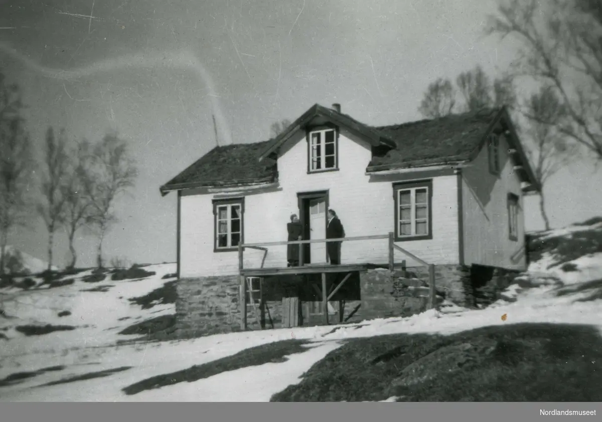 Hus i Bogøy. Kjøpt av Torleif Aasgaard i 1949.