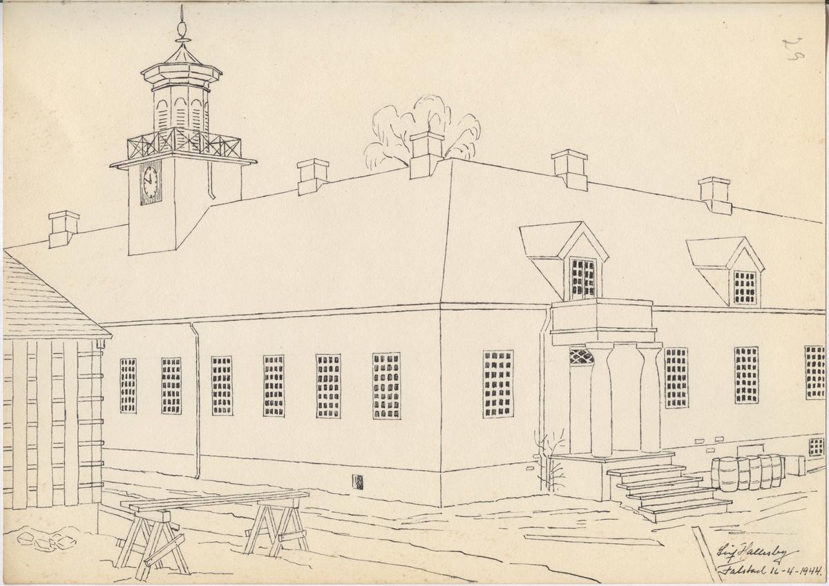 Tegning fra Falstad fangeleir, "Sørvestre hjørne." Deler av sør- og vestsida av leirens hovedbygning. Til høyre er vaskebrakka under oppføring. Tegninga er datert 16.04.1944.
