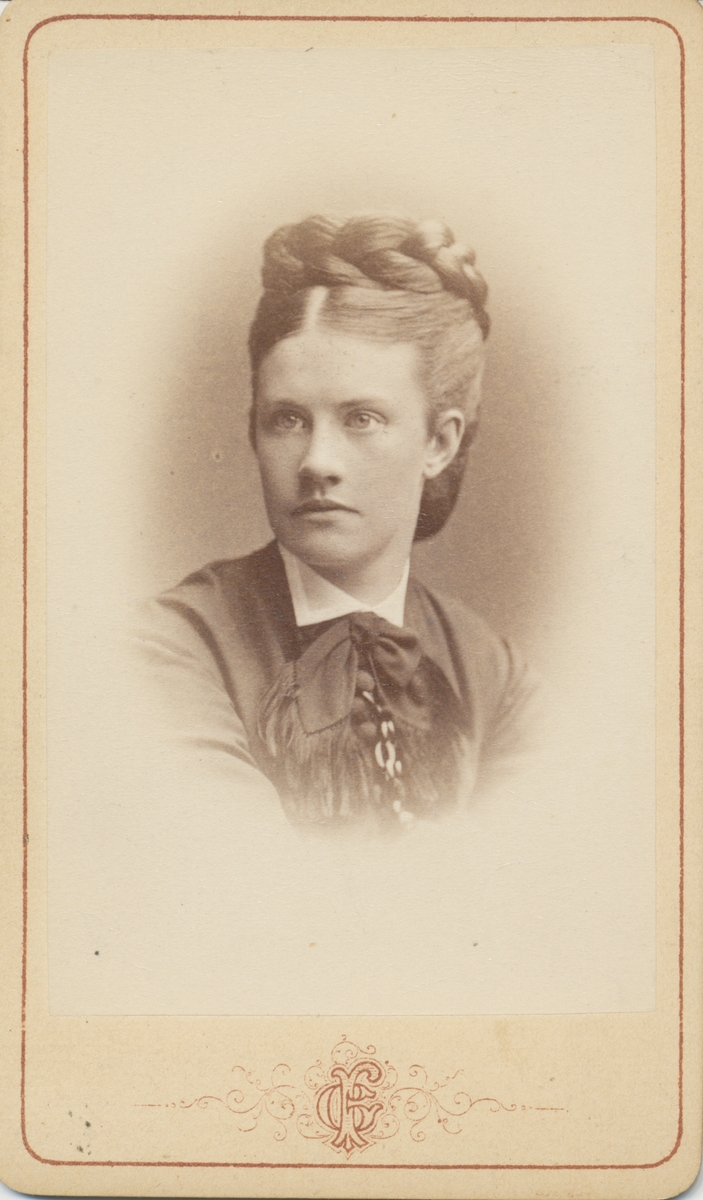 Ida Rettig, år 1872, född Brolin. Gift med Gustaf Rettig, Söderhamn.