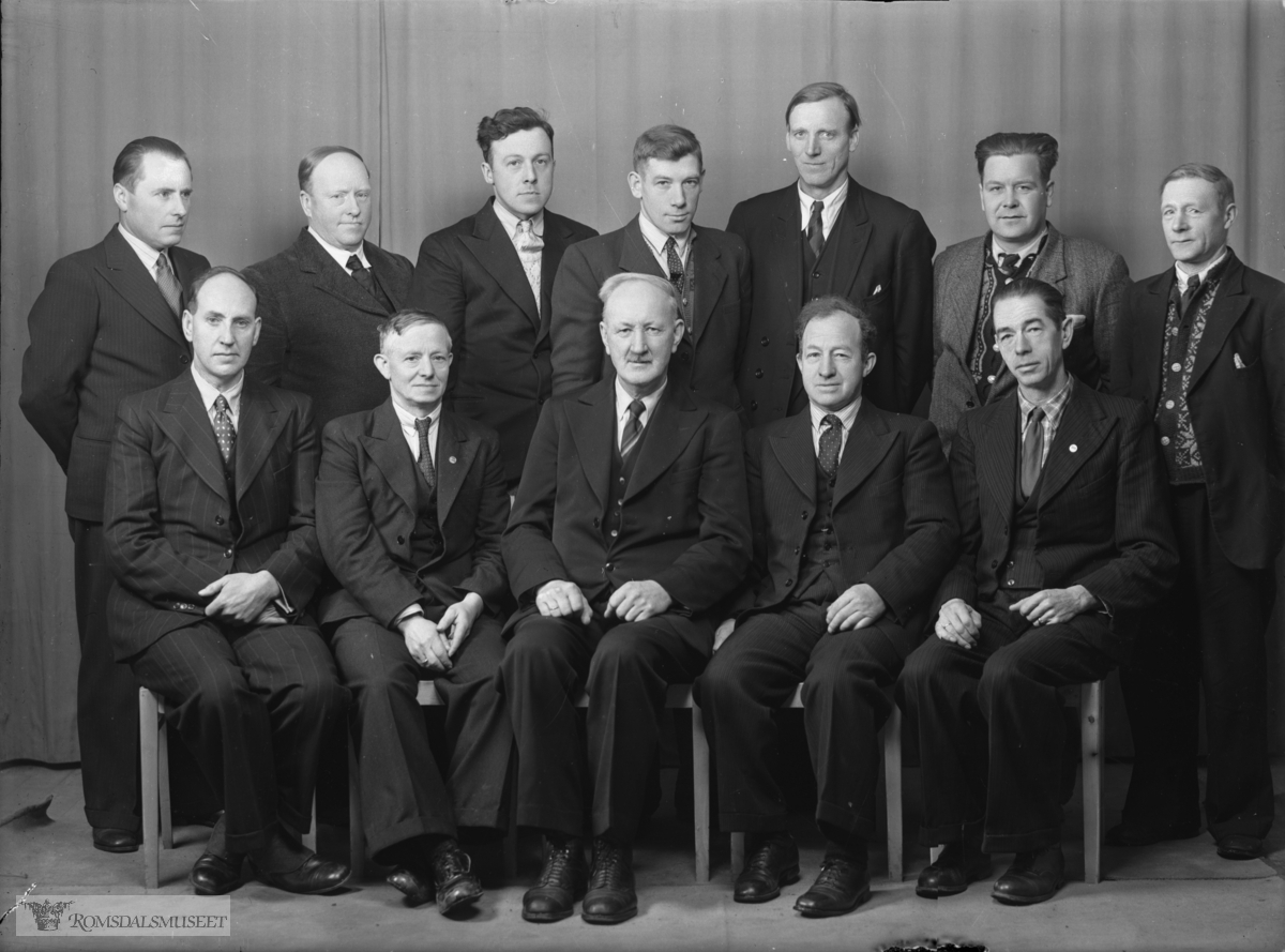017: Samorganisasjonen for LO-forbund i Molde.."Romsdal faglige Samorganisasjons styre 1946-47.