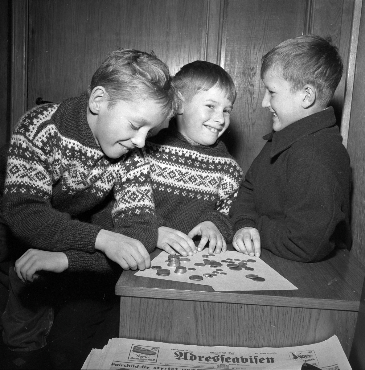 Tre gutter fra jernbanebyen på Heimdal med penger til gamle og syke tjent på snømåking