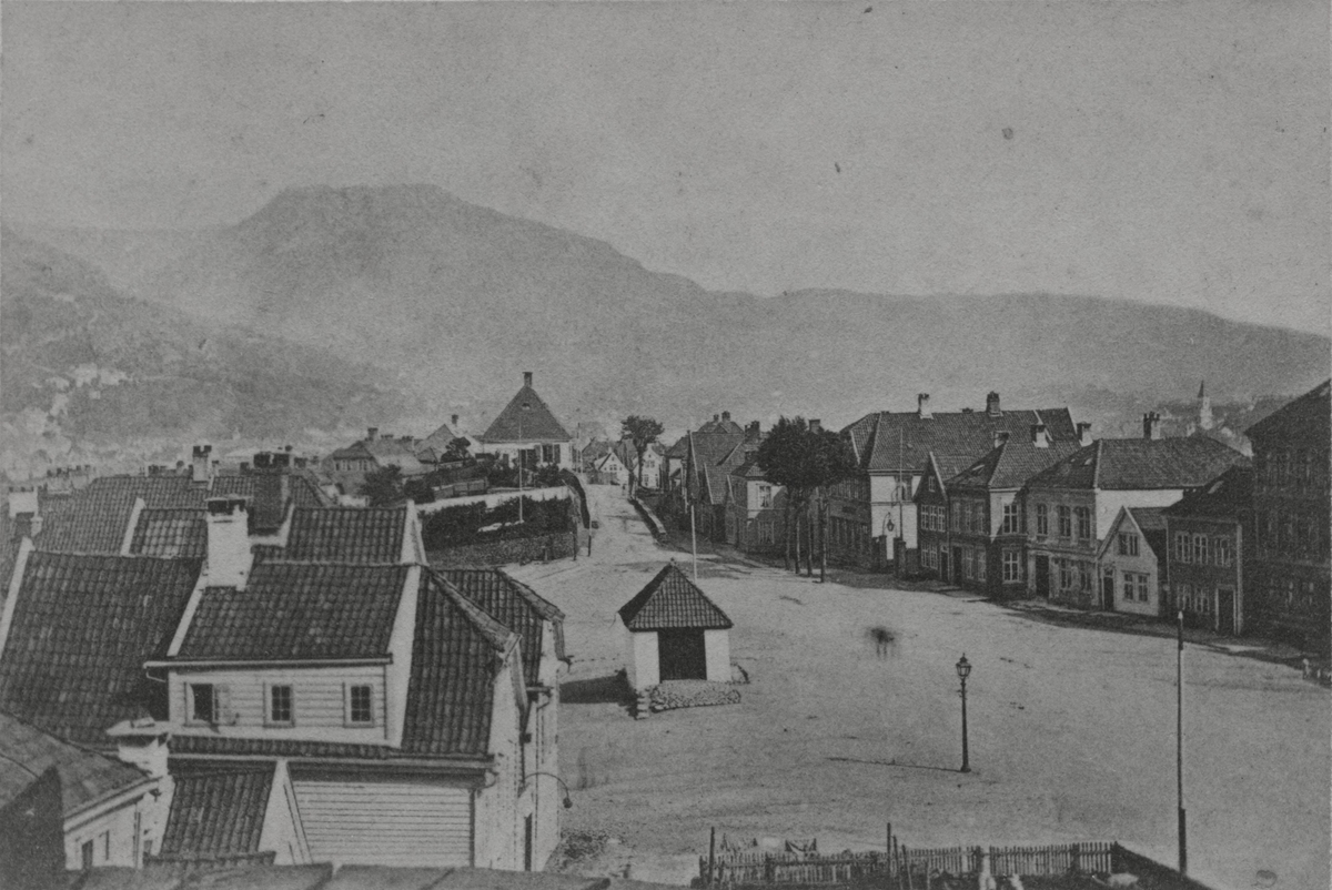 Bergen. Nordnes, Klosteret, 1870-tallet.