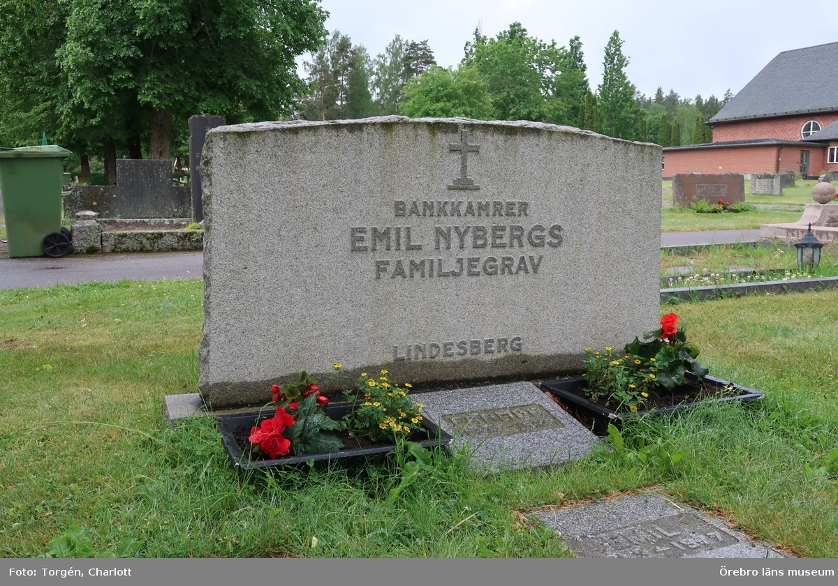 Inventering av kulturhistoriskt värdefulla gravvårdar i samband med upprättade av vård- och underhållsplan för Lindesbergs södra kyrkogård, avseende kulturhistoriska värden.