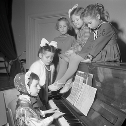 Julefest for Musikalsk barnehave i Speiderlokalet