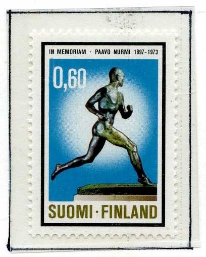 Albumside med 18 blå frimerker med bilde av statue som fremstiller finske Paavo Nurml som tok gull i Atwerpen 1920, Paris 1924 og Antwerpen 1928. Fire serier av fire frimerker og to enkeltstående frimerker