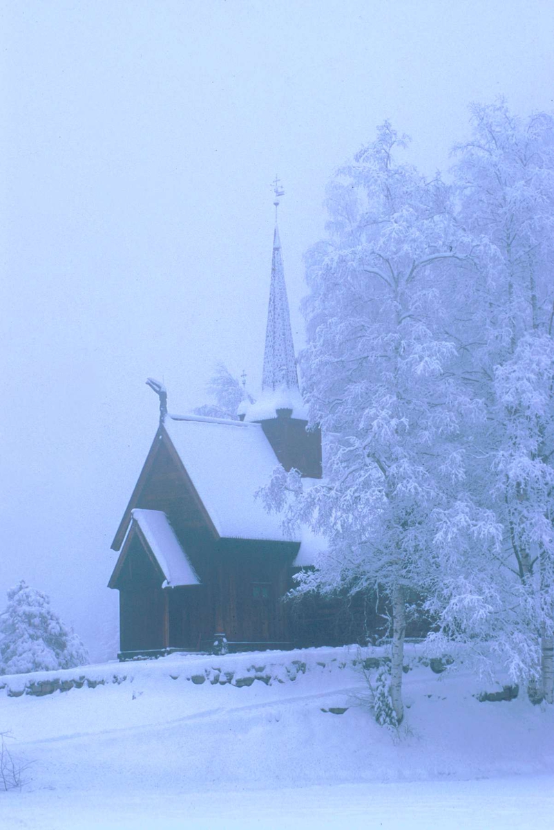 Garmo stavkirke, H 11. Tåke og snødekte trær, vinter.