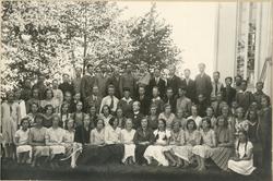 Konfirmasjon i Fet kirke 2. oktober 1932.