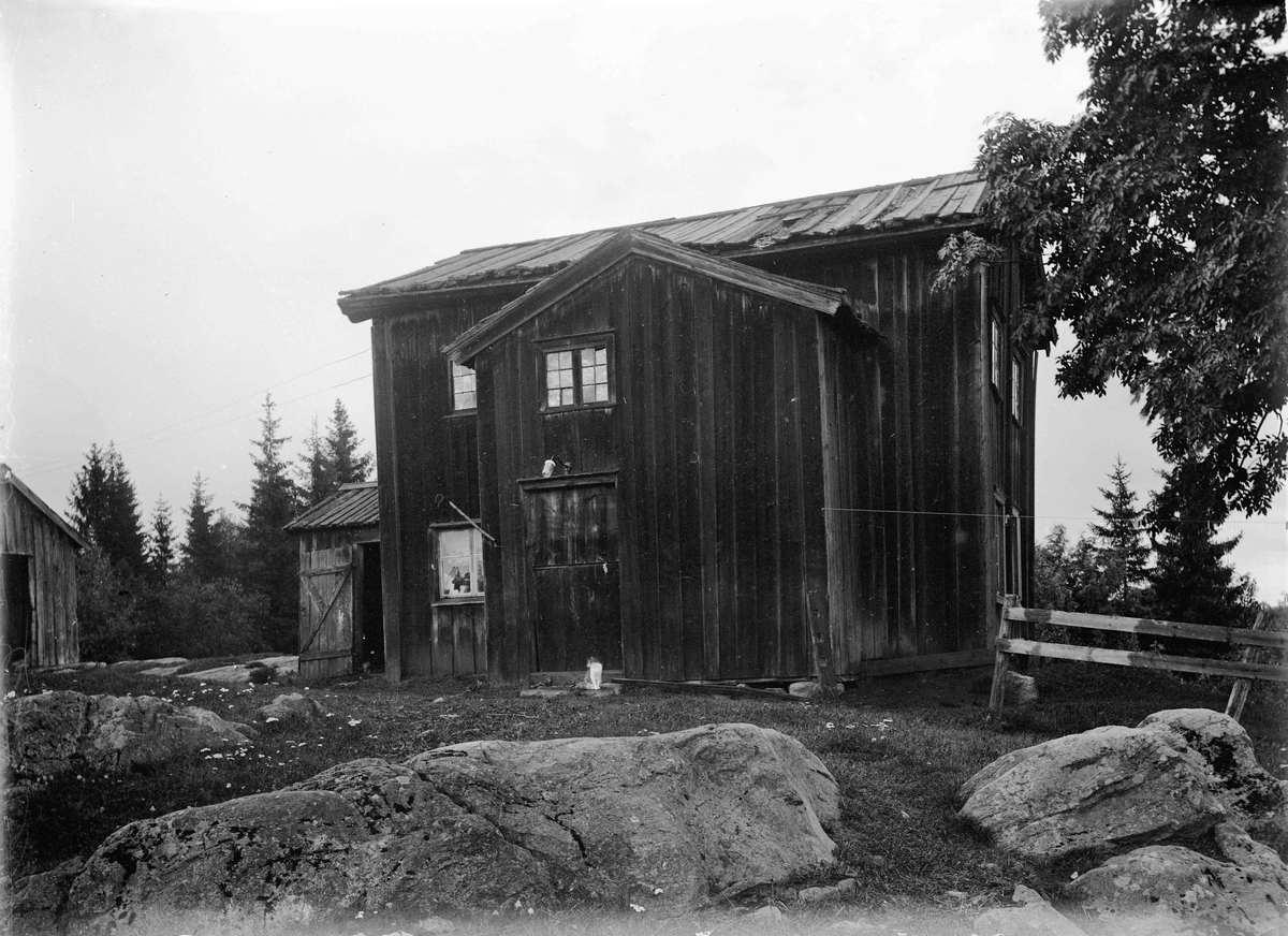 Huset Klokkerenga. Står på Bygdetunet i Eidsvoll.