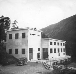 72/III. Reinset kraftanlegg..72/III/1. Kraftstasjonen".