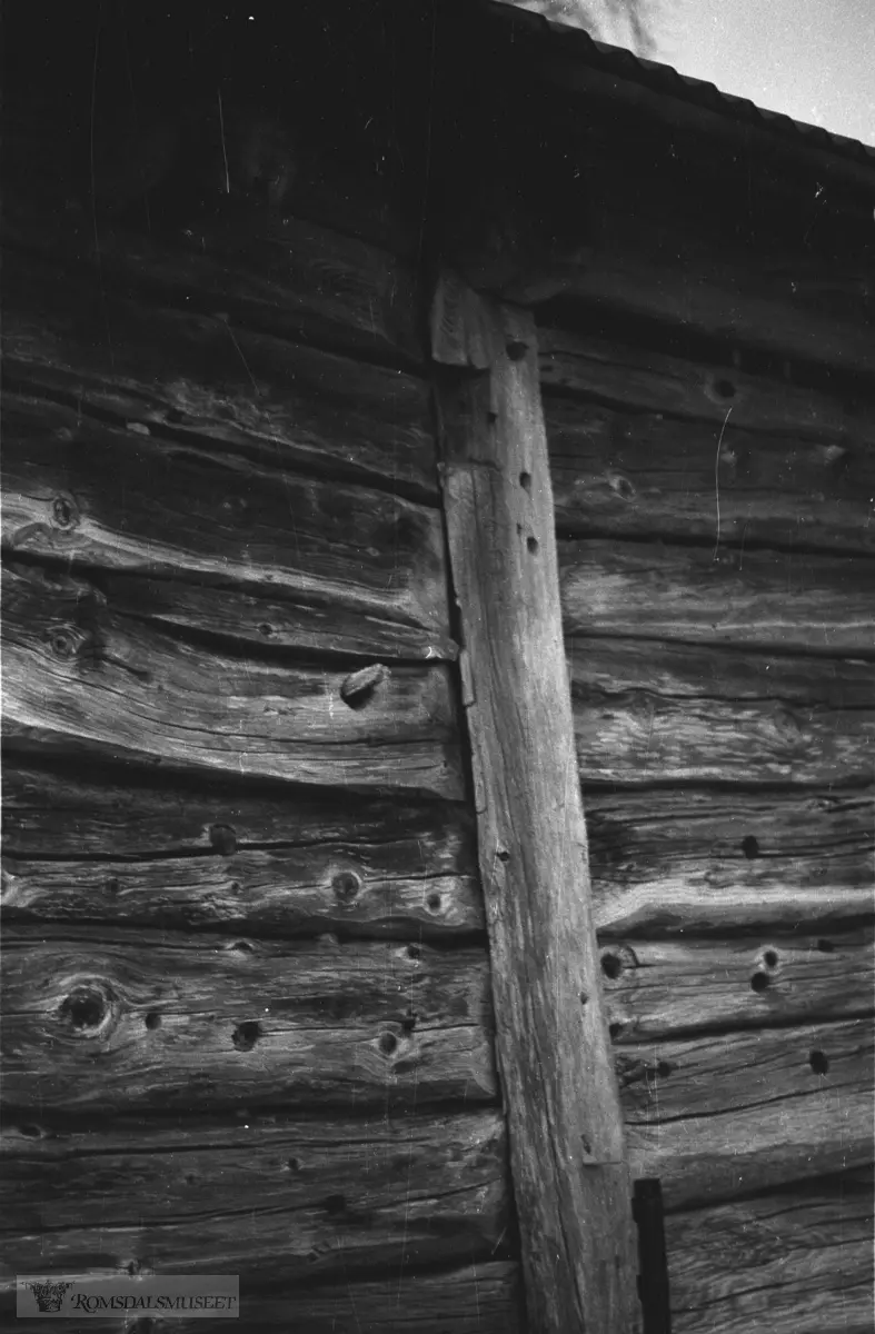 Gjermundnessjøen..Bilder tatt i forbindelse med Gjermundnes-boka, 1989..Arkivmatrialet finnes i Romsdalsarkivet og i Bjørn Austigards feltbøker.
