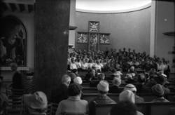 "1959 Harmonien, Kirkemusikkstemne, Mette søv på divanen 23.