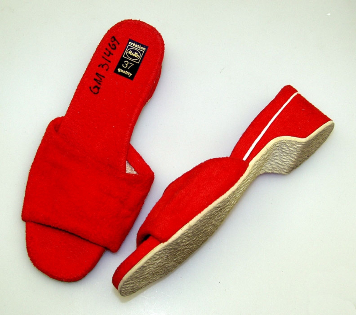 Form: Slippers, strandsko
