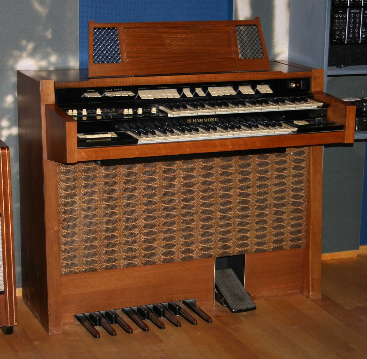 Hammondorgel - Ringve Musikkmuseum / DigitaltMuseum
