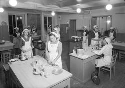 Hus-stellkurs på Bispehaugen skole