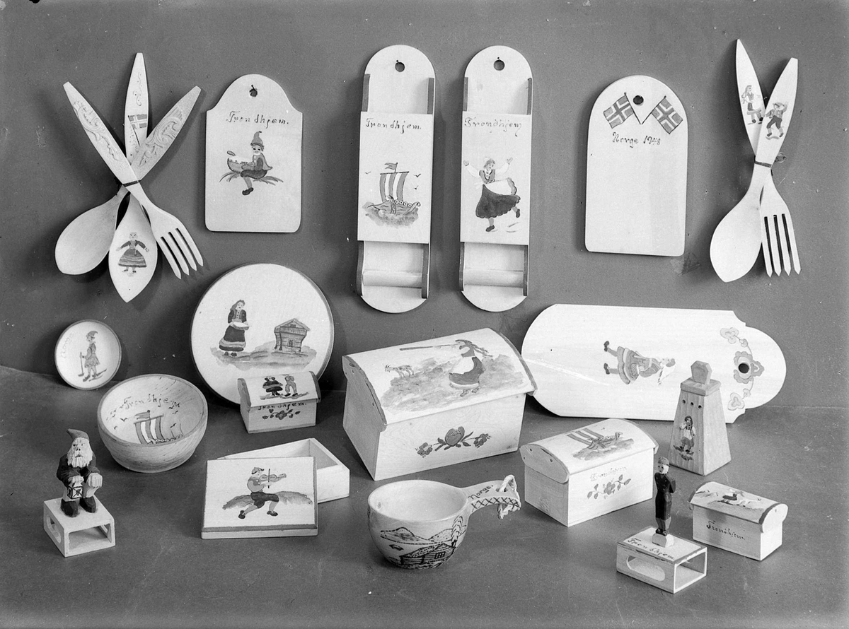 Artikler fra butikken "Peiskroken"