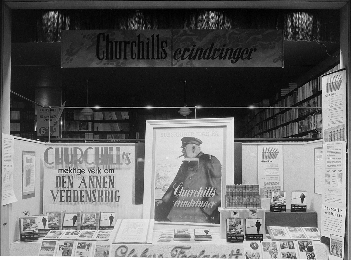 Churchhills erindringer - vindusutstilling hos bokhandlere i byen