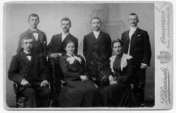 Gruppebilde, Atelier