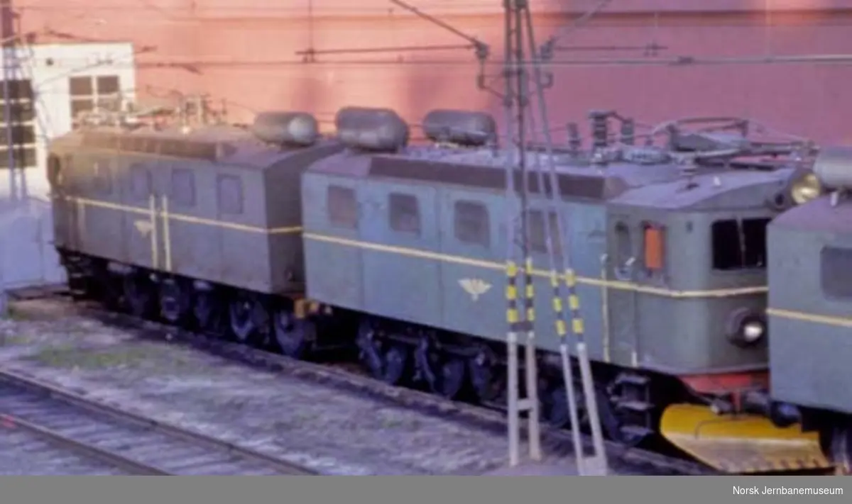 Lokomotiv : elektrisk lokomotiv for Ofotbanen type El 12 nr. 2113+2115
