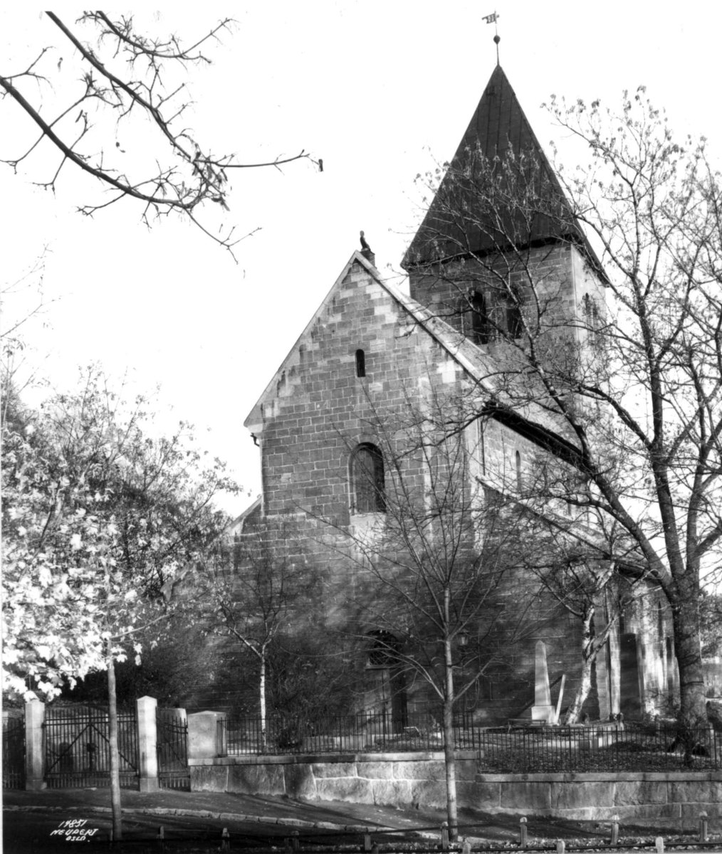 Gamle Aker kirke, Oslo. 1936. Oslos eldste eksisterende bygning ...