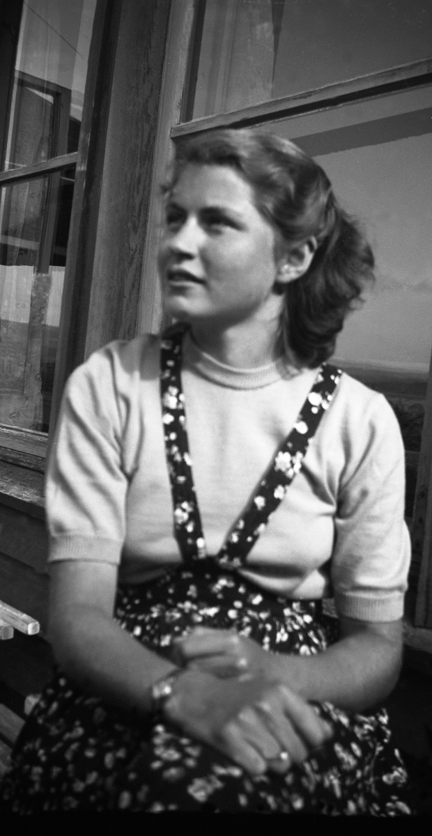 Portrett av Guri Arentz. Fotografert 1946.