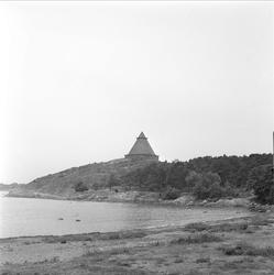 Stavern, Larvik, Vestfold, juli 1963. Minnehallen over sjøfo