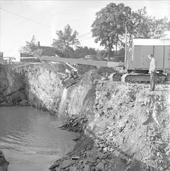 Drammensveien, Oslo eller Akershus, 08.09.1957. Veibygging.