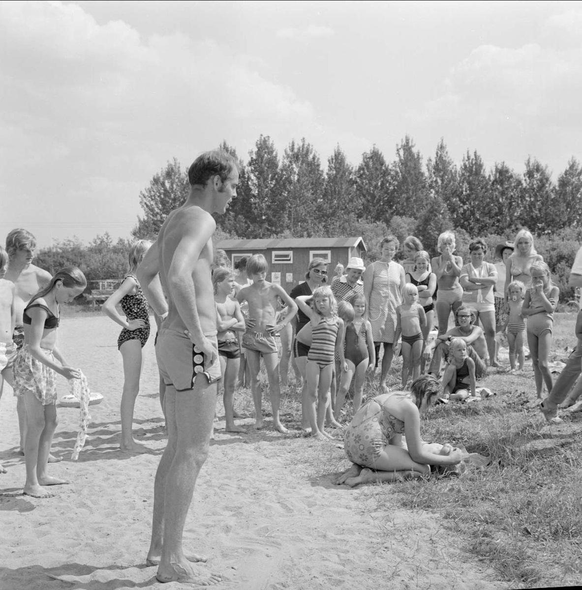 Simskoleavslutning i Mehede, Tierps socken, Uppland juli 1973