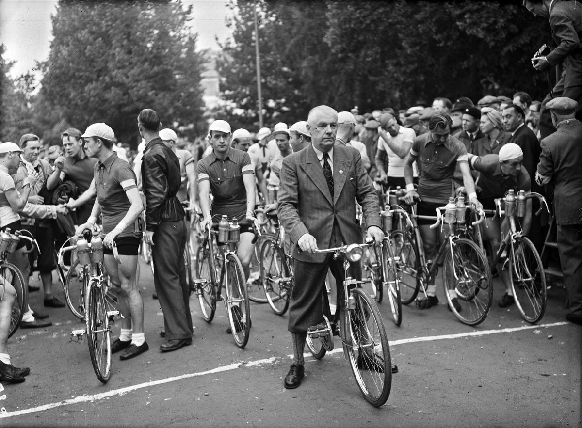Dagens Nyheters sexdagarslopp - cykeltävling, Uppsala september 1946