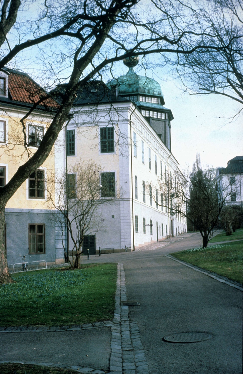 Historicum och Gustavianum i Uppsala 1987